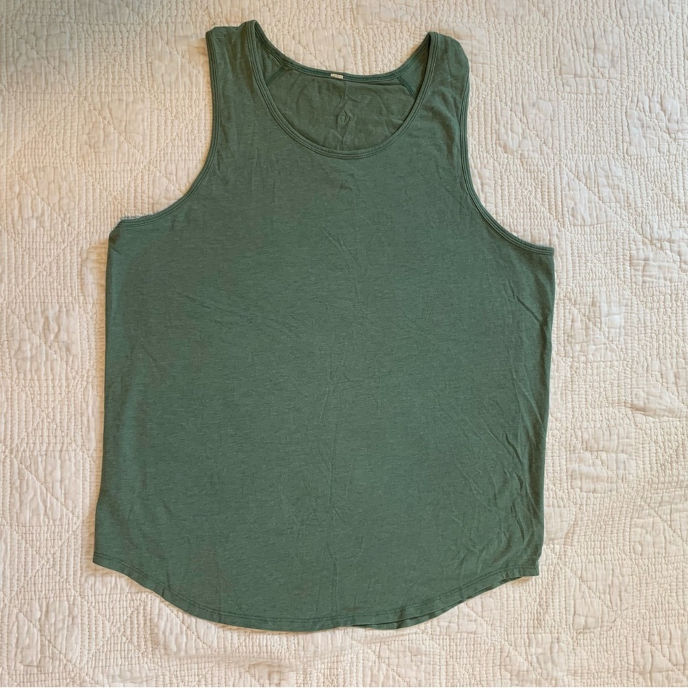 Lululemon mens workout tank